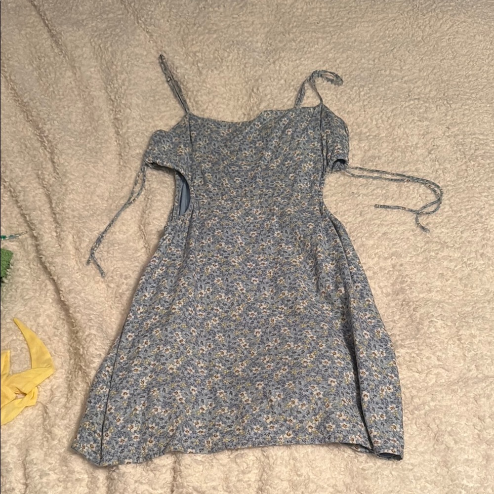 Abercrombie blue and white cutout mini dress - medium